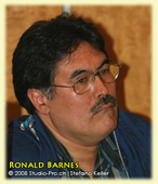 Ambasadoro Ronald Barnes, Koalicio de Indiĝenaj Popoloj kaj Nacioj, Alasko: Lingvo, komunikado kaj memdetermino. Simpozio pri Lingvaj Rajtoj, UN, Ĝenevo, 24-04-2008